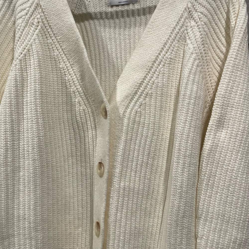 Old Navy Women's Ivory Button-Up Cardigan - Picture 3 of 8